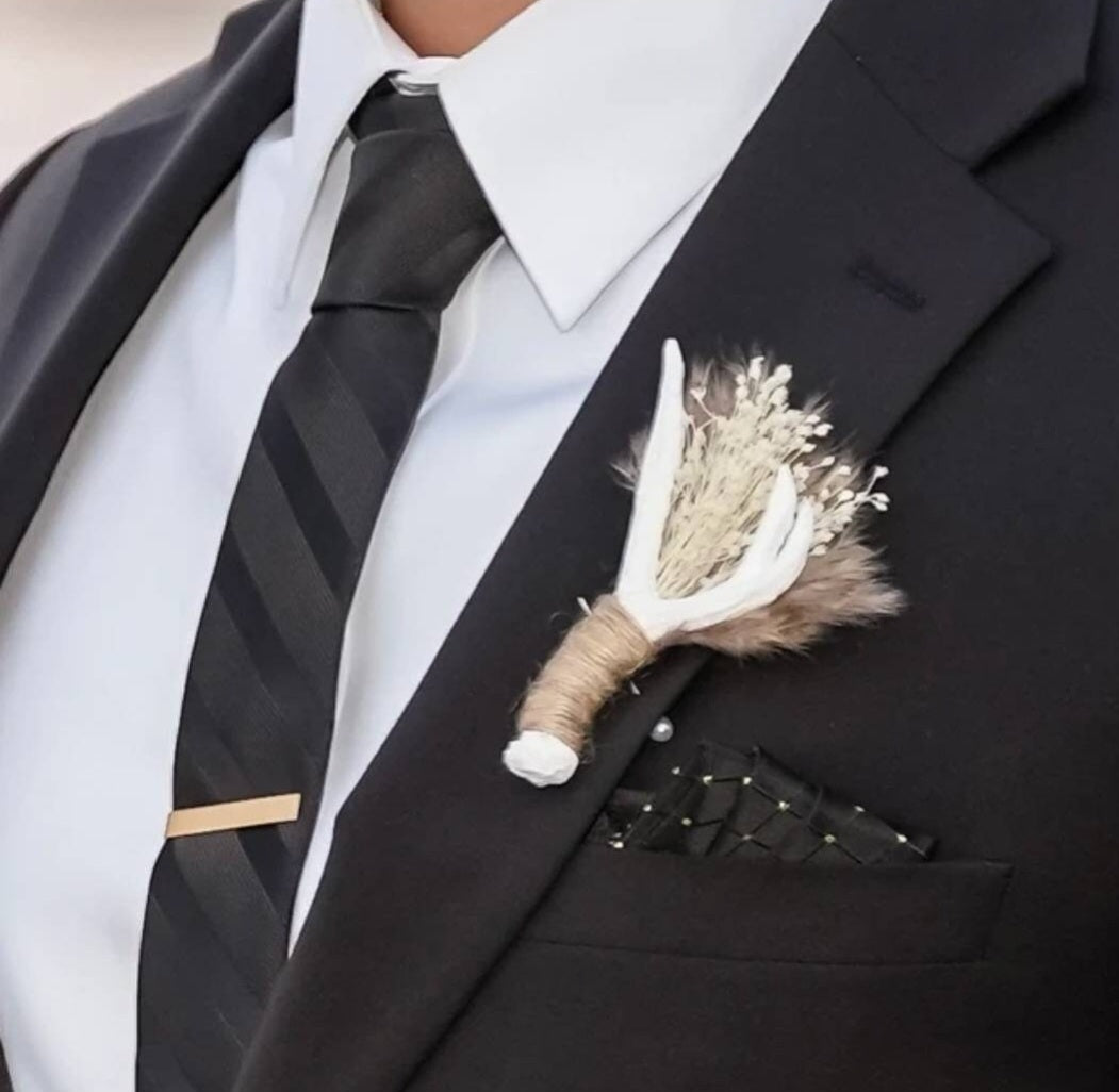 Antler Boutonniere W/ Dried Babysbreath and Pampas Grass, Buttonhole, Lapel, Twine, Faux, Resin, Pin-on, Corsage, Taxidermy